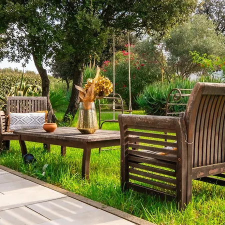 & Restaurant Les Mouettes Ξενοδοχείο Belgodère