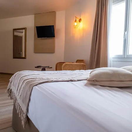 Hotel Hôtel&restaurant Les Mouettes 3*