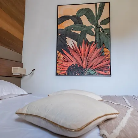 Hotel Hôtel&restaurant Les Mouettes 3*