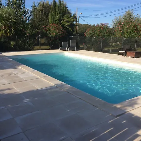 & Restaurant Les Mouettes Otel 3*