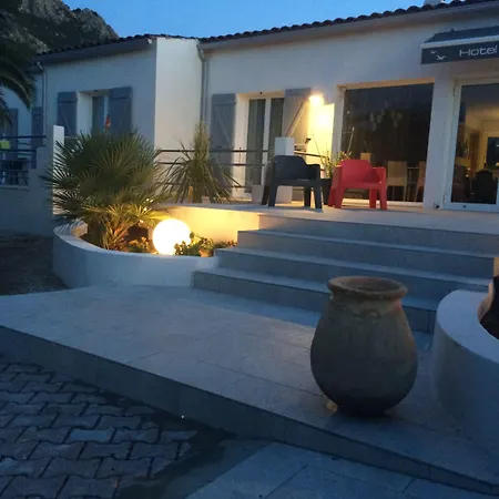 & Restaurant Les Mouettes Hotel Belgodere (Corsica)