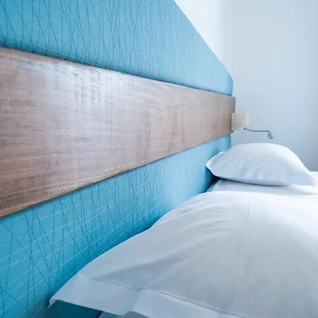 Hotel & Restaurant Les Mouettes Belgodere (Corsica)