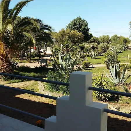 & Restaurant Les Mouettes Belgodère