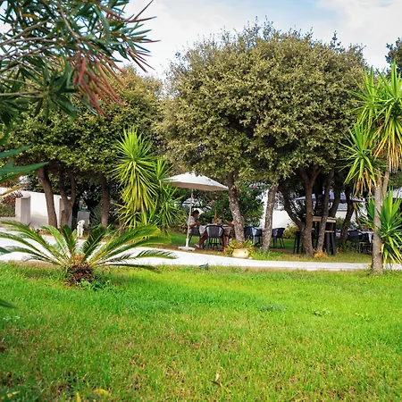 Hôtel&restaurant Les Mouettes 3* Belgodère