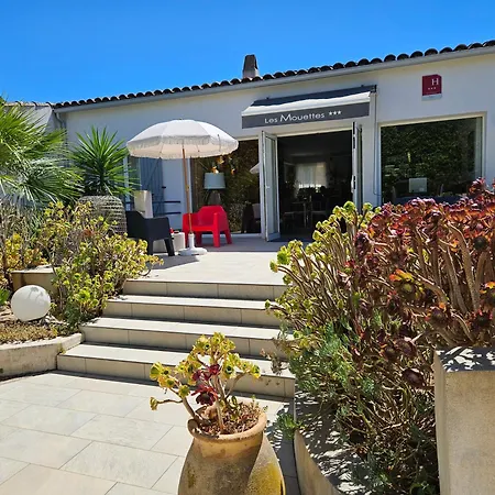 & Restaurant Les Mouettes 3* Belgodere (Corsica)