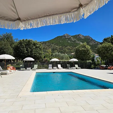 Hotel & Restaurant Les Mouettes Belgodere (Corsica)