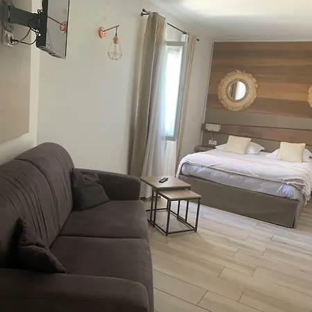 & Restaurant Les Mouettes Hotel Belgodere (Corsica)