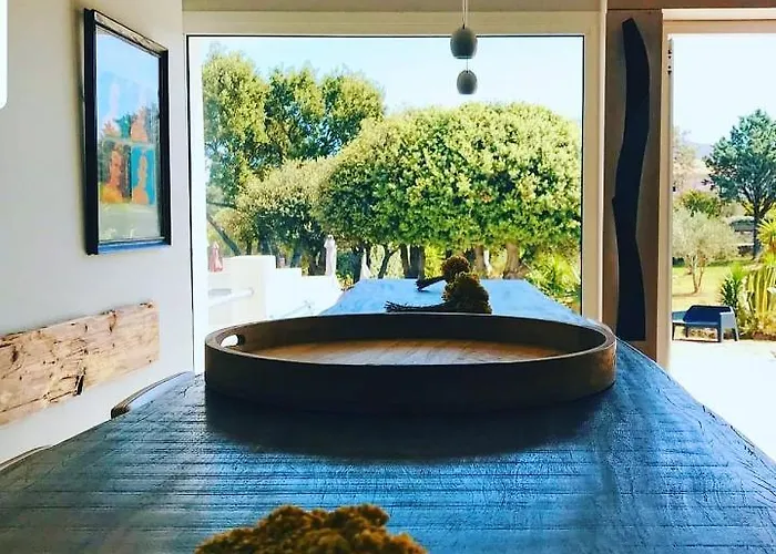 & Restaurant Les Mouettes Hotel Belgodère