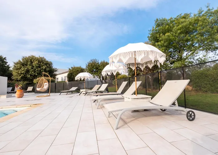Hotell & Restaurant Les Mouettes 3*