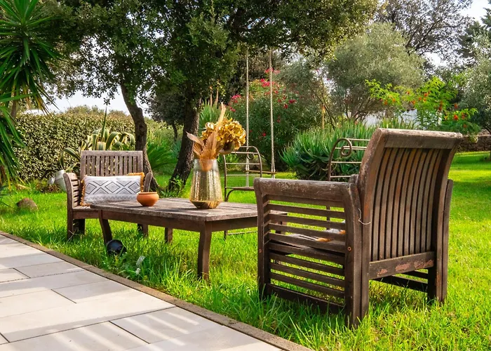 & Restaurant Les Mouettes Hotel Belgodère