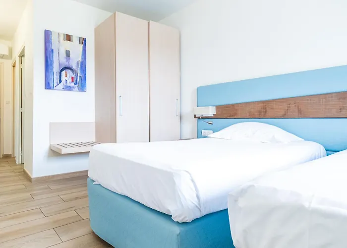 & Restaurant Les Mouettes 3* Belgodère