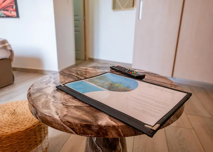 & Restaurant Les Mouettes Hotel Belgodère