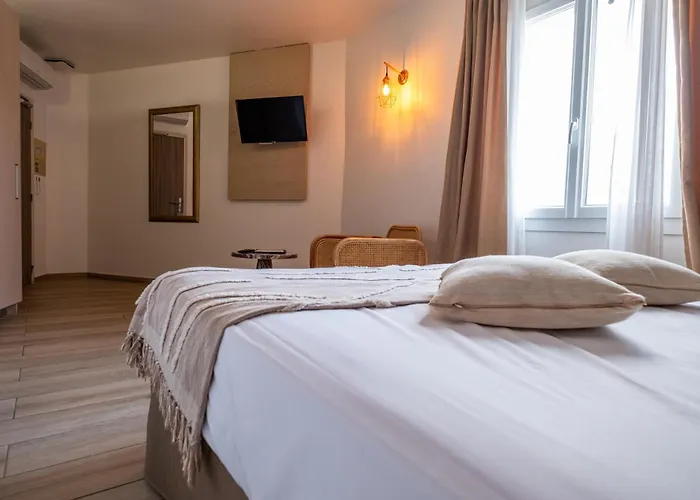 Hotel & Restaurant Les Mouettes 3*