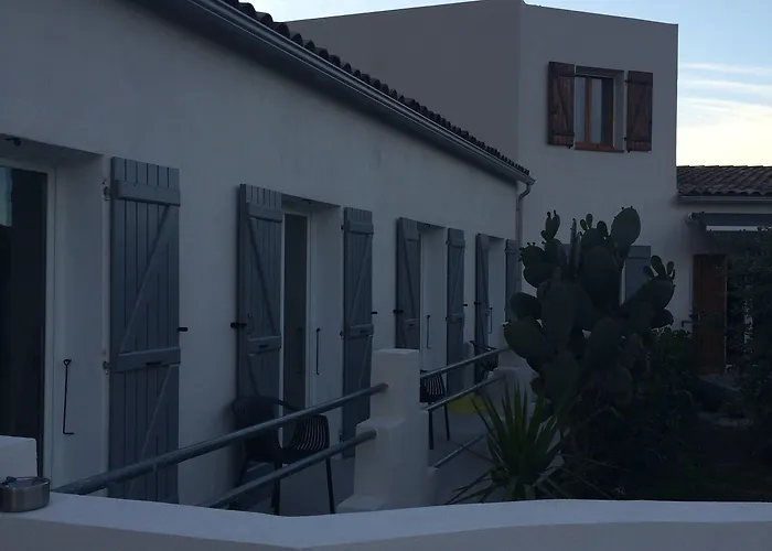 Hotell & Restaurant Les Mouettes Belgodère