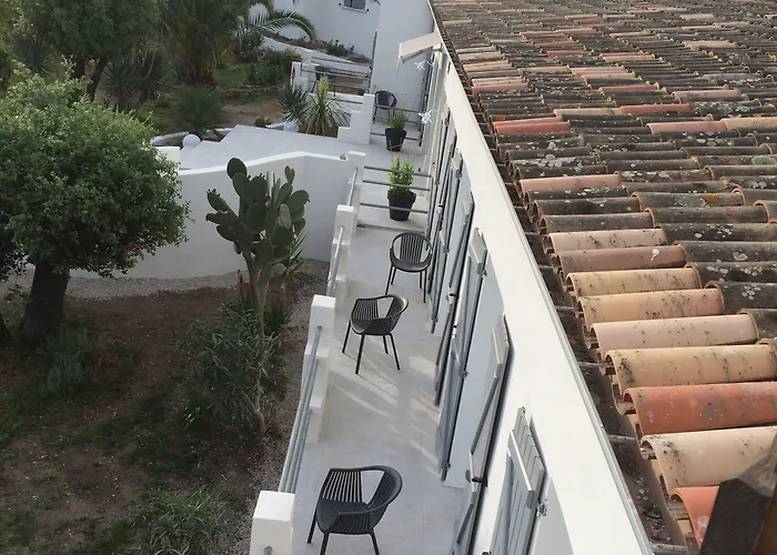 & Restaurant Les Mouettes 3* Belgodère