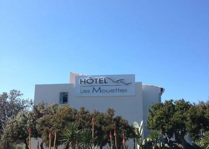 & Restaurant Les Mouettes Hotell 3*